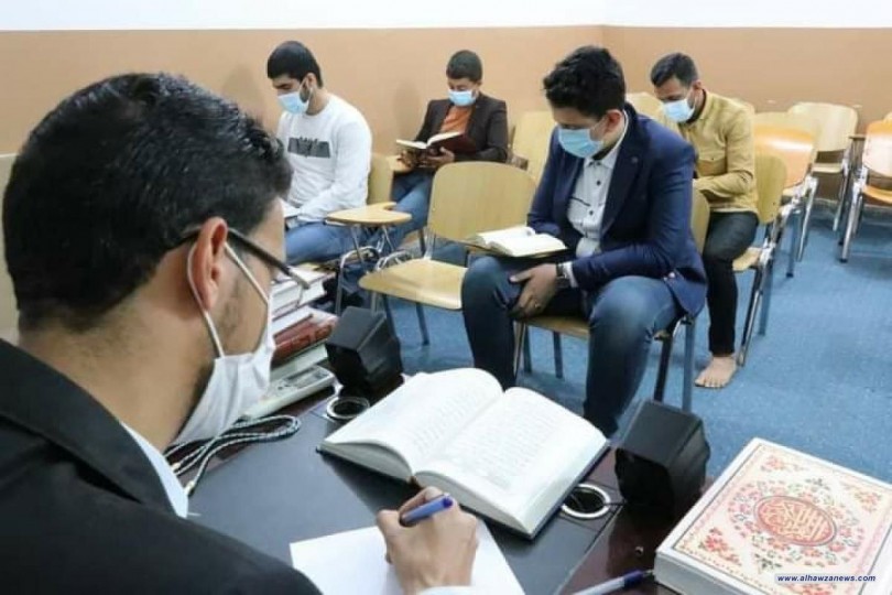 معهد القرآن الكريم فرع النجف الاشرف يجري اختباره الدوري لطلبة دورة التنغيم القرآني