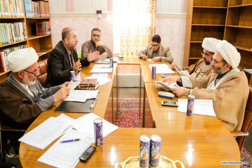   عقدت إدارة معهد الإمام علي (عليه السلام) للدراسات القرآنية ونهج البلاغة والصحيفة السجادية الخاص بطلبة العلوم الدينية ، إجتماعاً مع أعضاء الهيئة التدريسية لمناقشة الإستعدادت للعام الدراسي الجديد